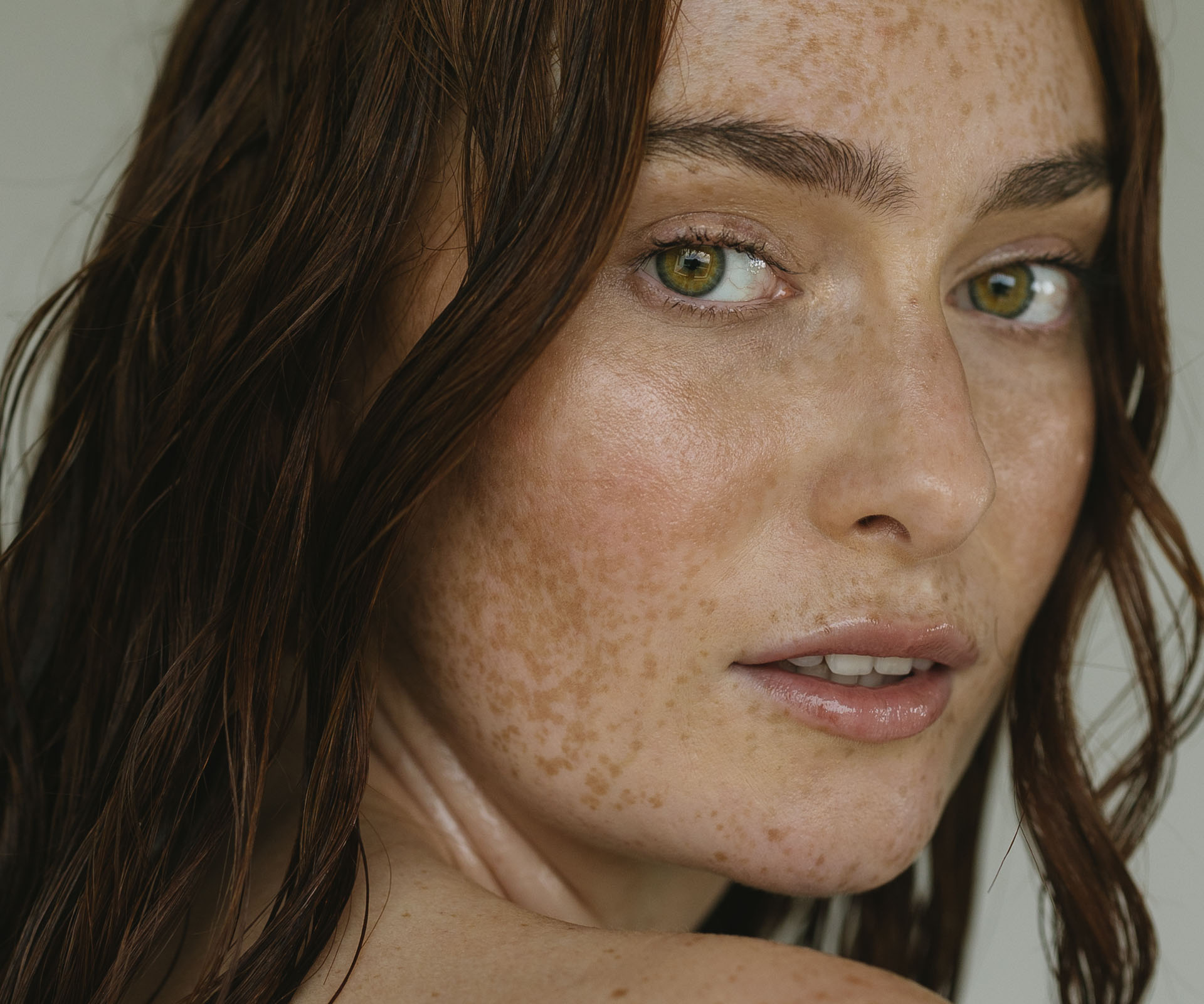 lisaredmondmakeup-slider8