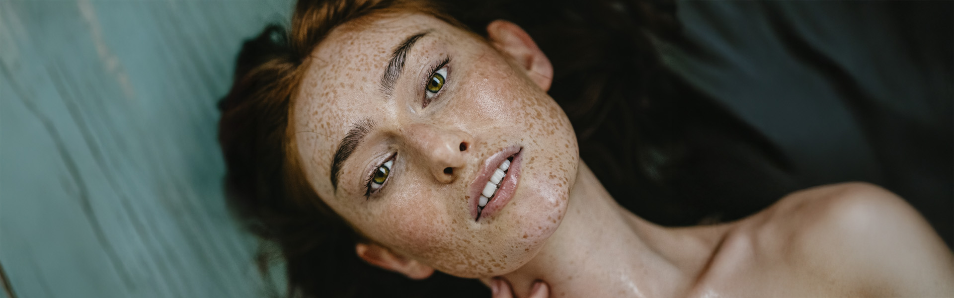 lisaredmondmakeup-slider-2